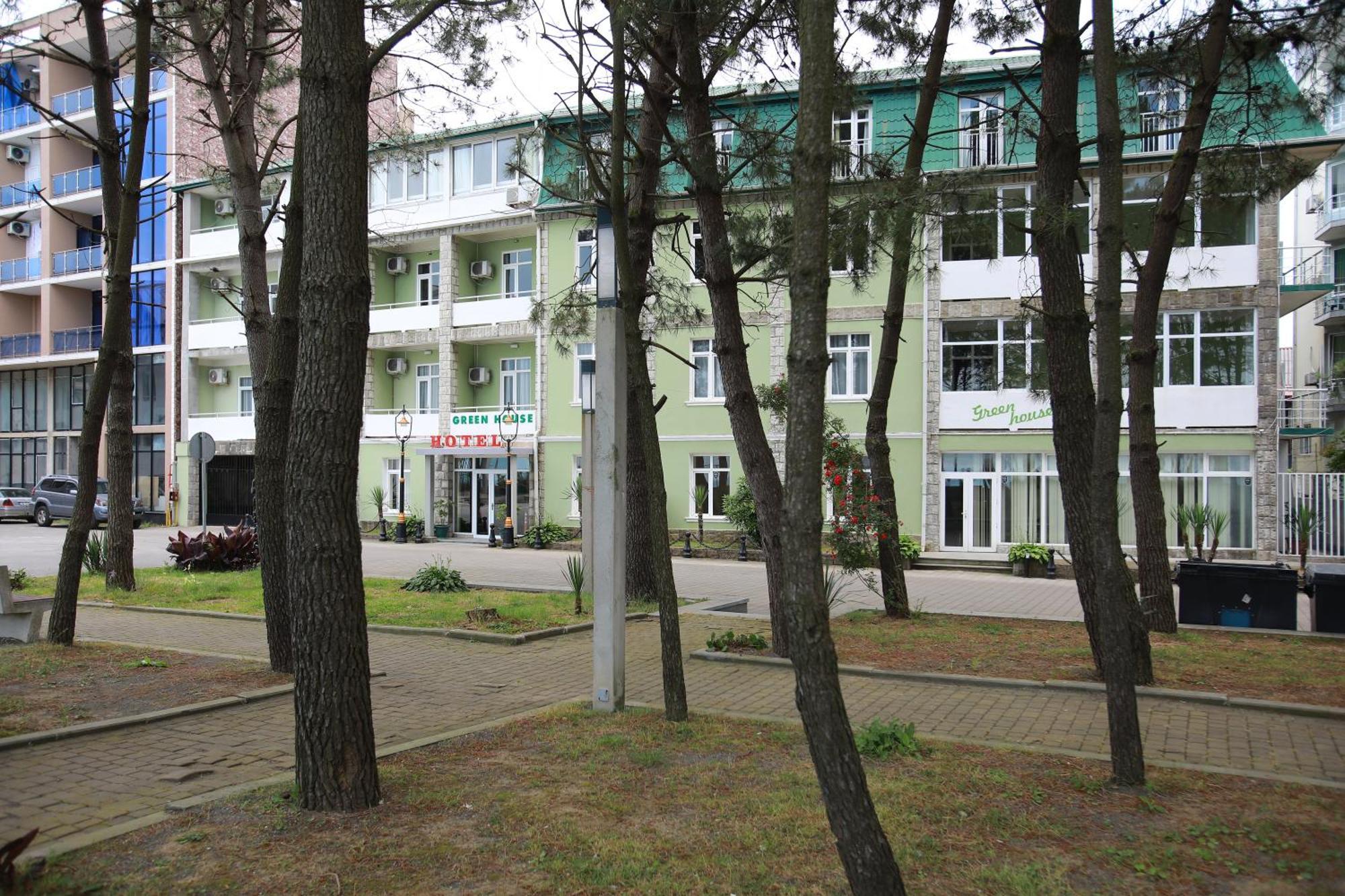 Green House Hotel 科布列季 外观 照片