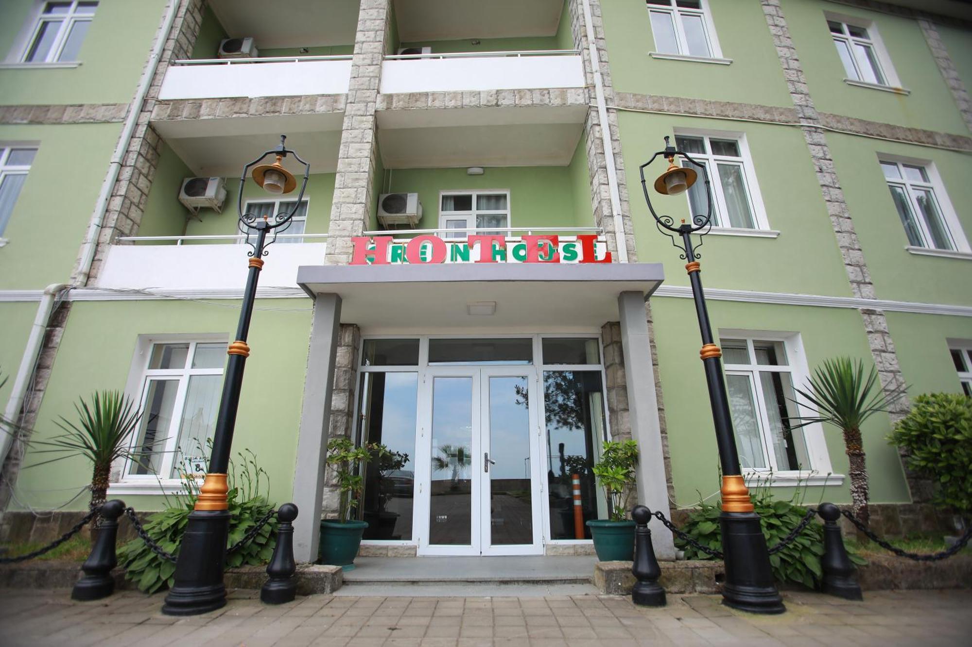 Green House Hotel 科布列季 外观 照片