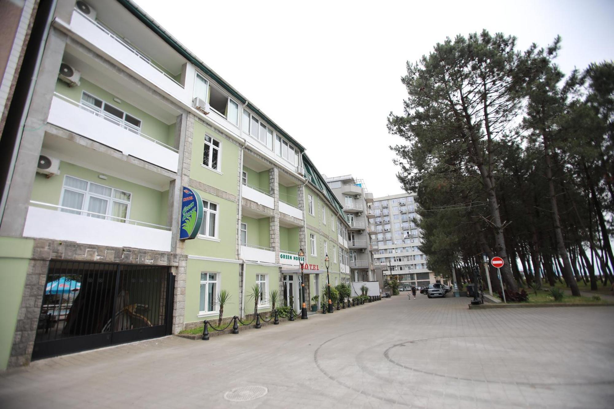 Green House Hotel 科布列季 外观 照片