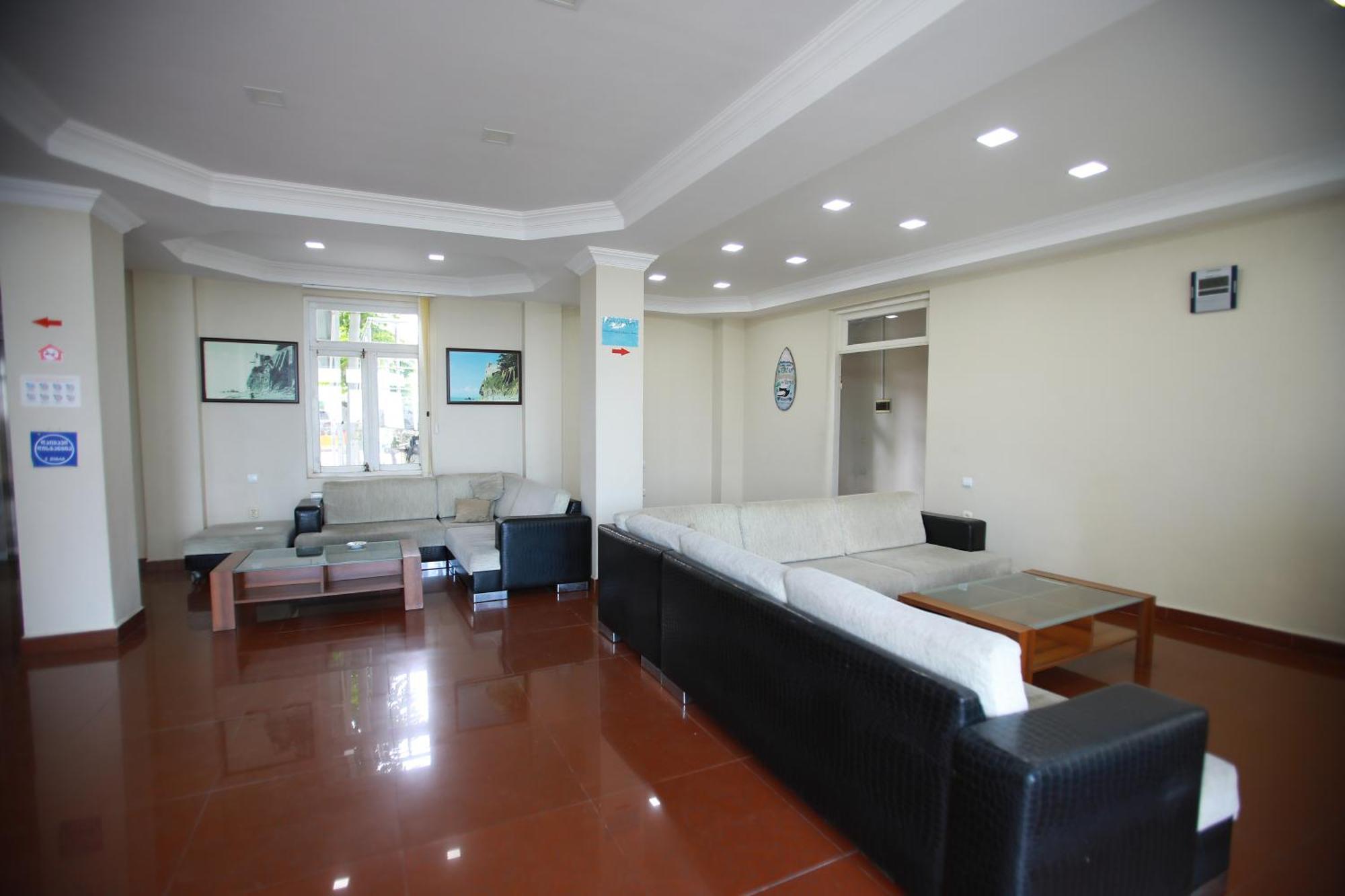 Green House Hotel 科布列季 外观 照片