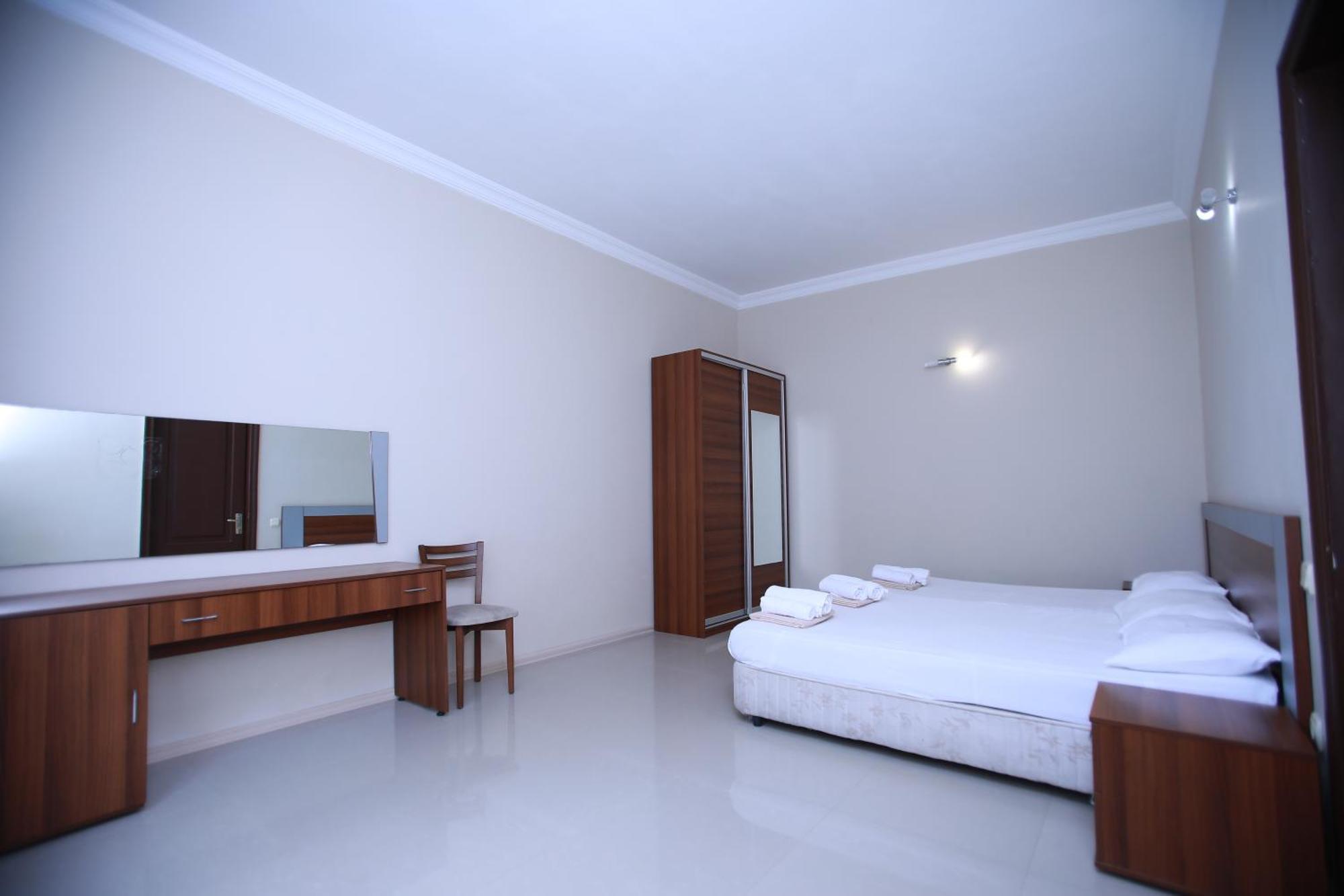 Green House Hotel 科布列季 外观 照片